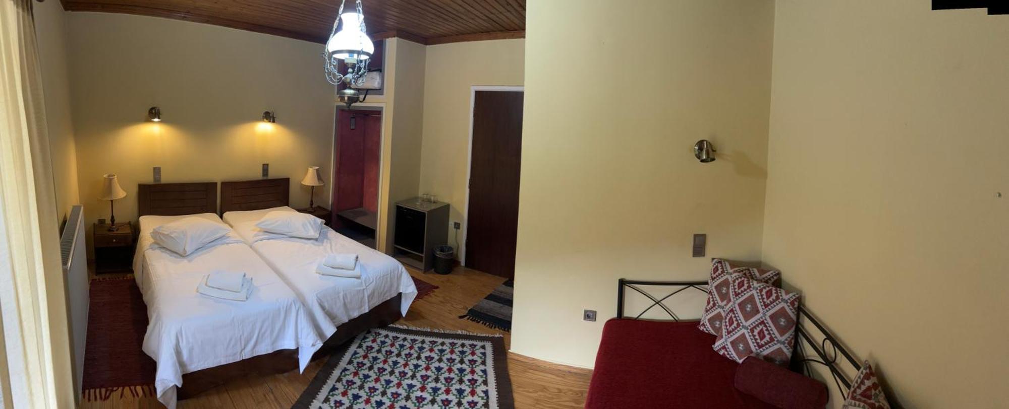 Guesthouse Sinoi Витина Екстериор снимка