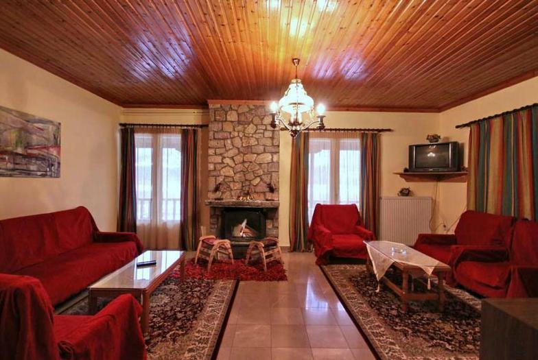 Guesthouse Sinoi Витина Екстериор снимка