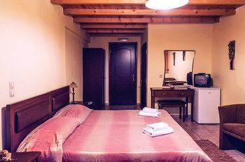 Guesthouse Sinoi Витина Екстериор снимка