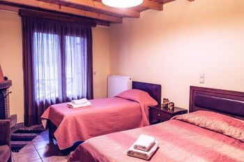 Guesthouse Sinoi Витина Екстериор снимка